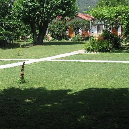 Ugur Hotel