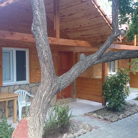 Hotel Ugur 2*